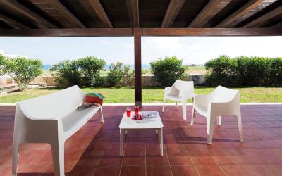 sicilyvillas en seaside-holiday-homes-outdoor-table-s111 084